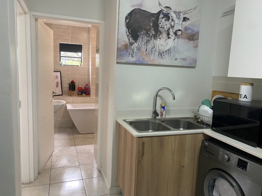 2 Bedroom Property for Sale in Lilianton Gauteng