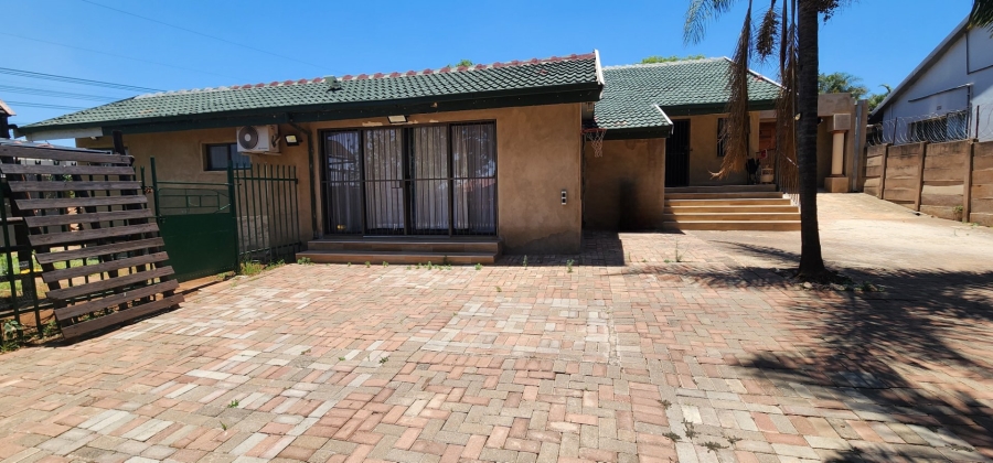 3 Bedroom Property for Sale in Christoburg Gauteng