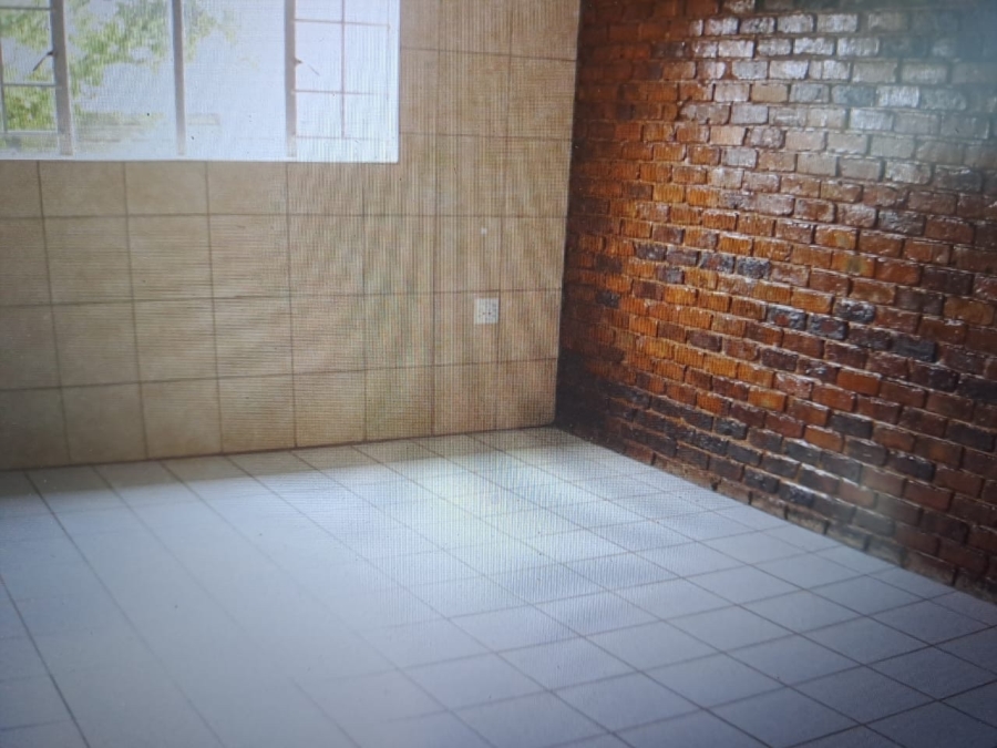 To Let 1 Bedroom Property for Rent in Fairlead Gauteng