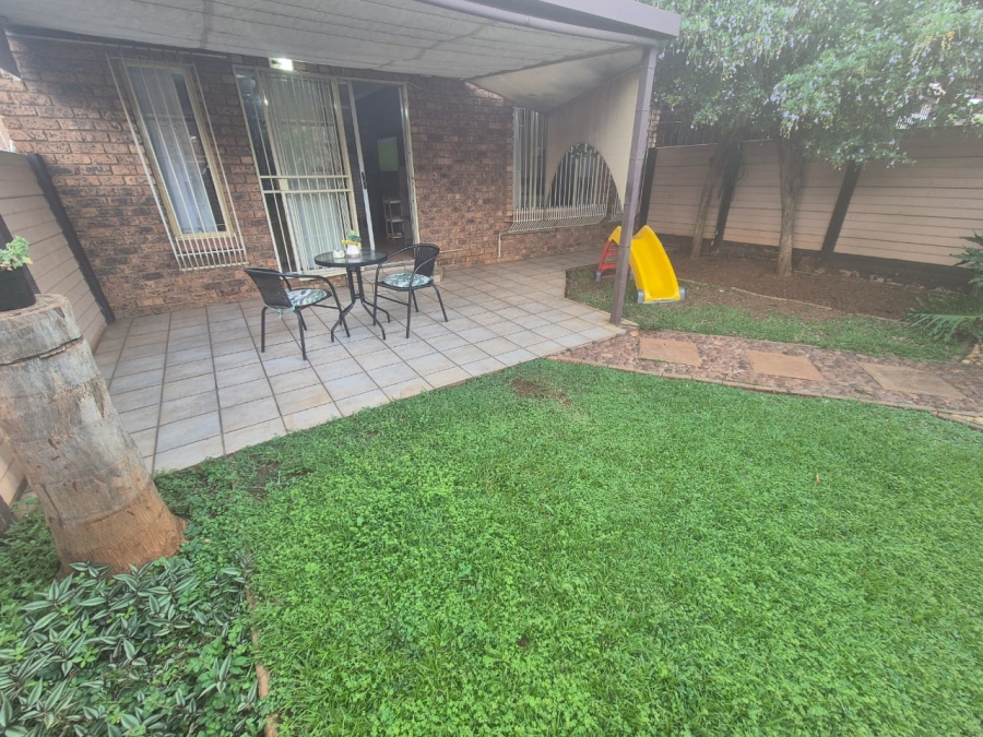 2 Bedroom Property for Sale in Doornpoort Gauteng