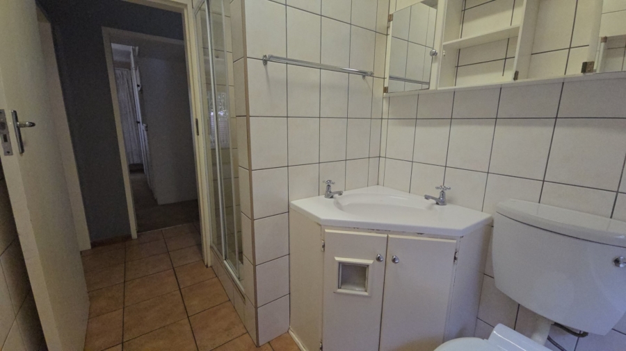 2 Bedroom Property for Sale in Doornpoort Gauteng