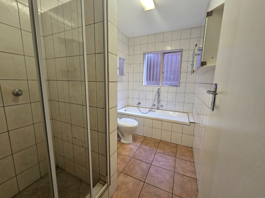 2 Bedroom Property for Sale in Doornpoort Gauteng