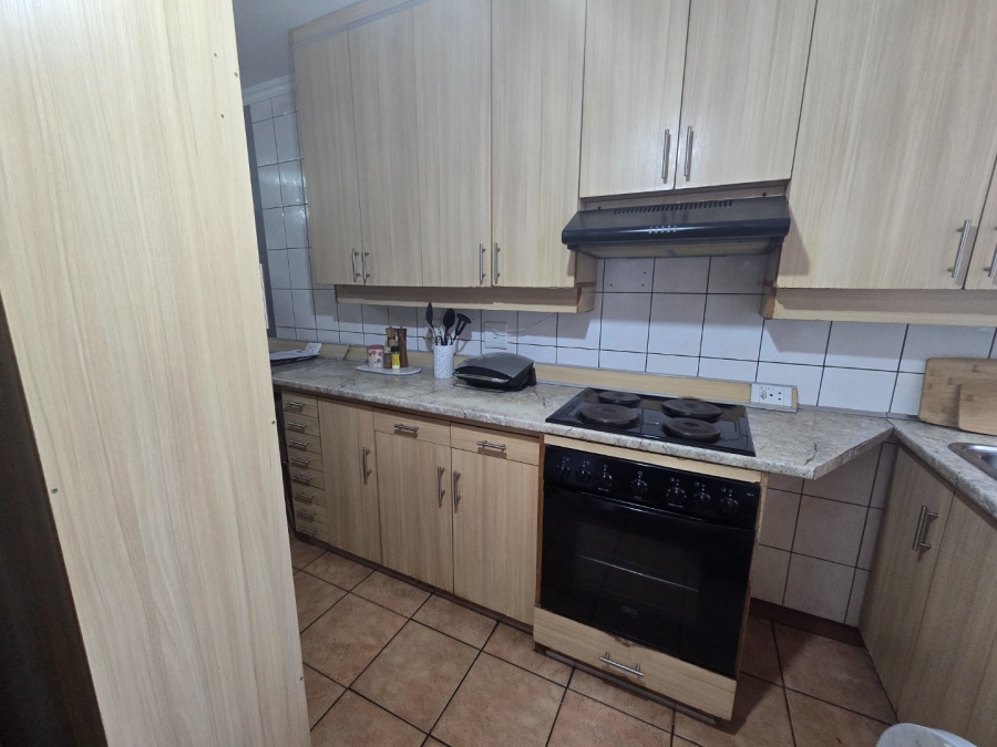 2 Bedroom Property for Sale in Doornpoort Gauteng