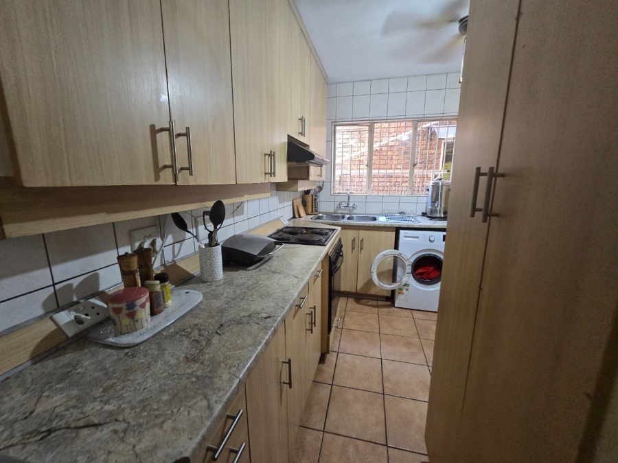 2 Bedroom Property for Sale in Doornpoort Gauteng