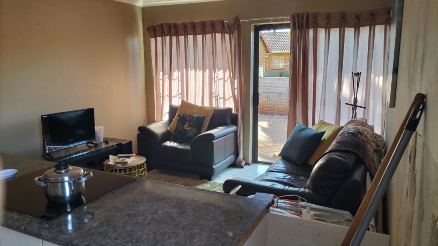 3 Bedroom Property for Sale in Hesteapark Gauteng