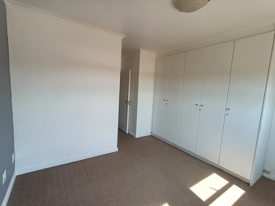 To Let 2 Bedroom Property for Rent in Illovo Gauteng