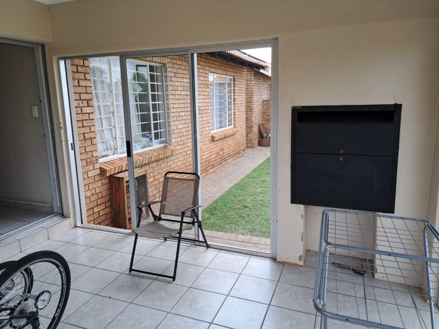 3 Bedroom Property for Sale in Annlin Gauteng