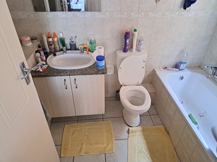 3 Bedroom Property for Sale in Annlin Gauteng