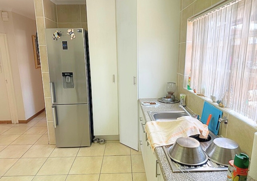 3 Bedroom Property for Sale in Honeydew Grove Gauteng