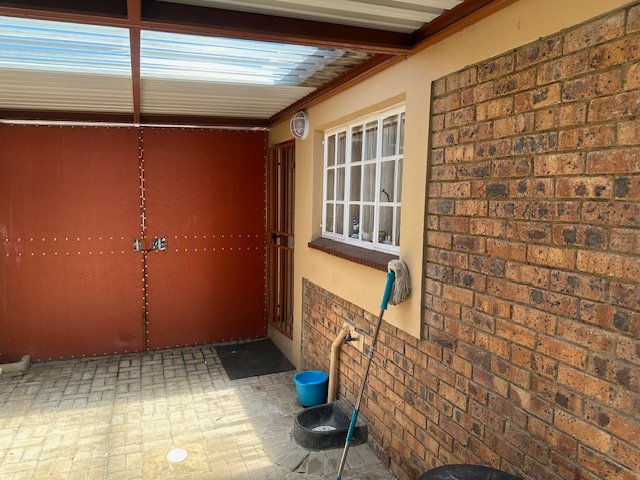 3 Bedroom Property for Sale in Honeydew Grove Gauteng