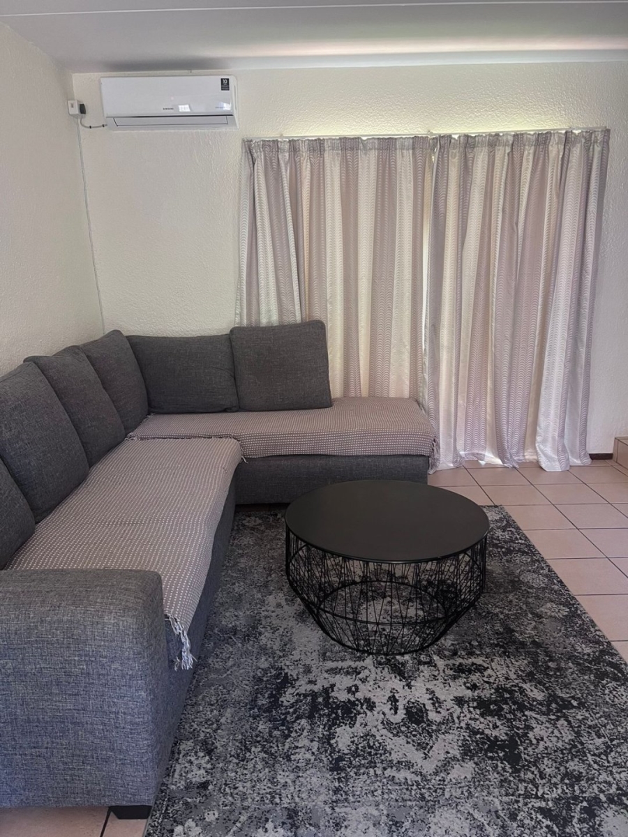 To Let 2 Bedroom Property for Rent in Halfway Gardens Gauteng