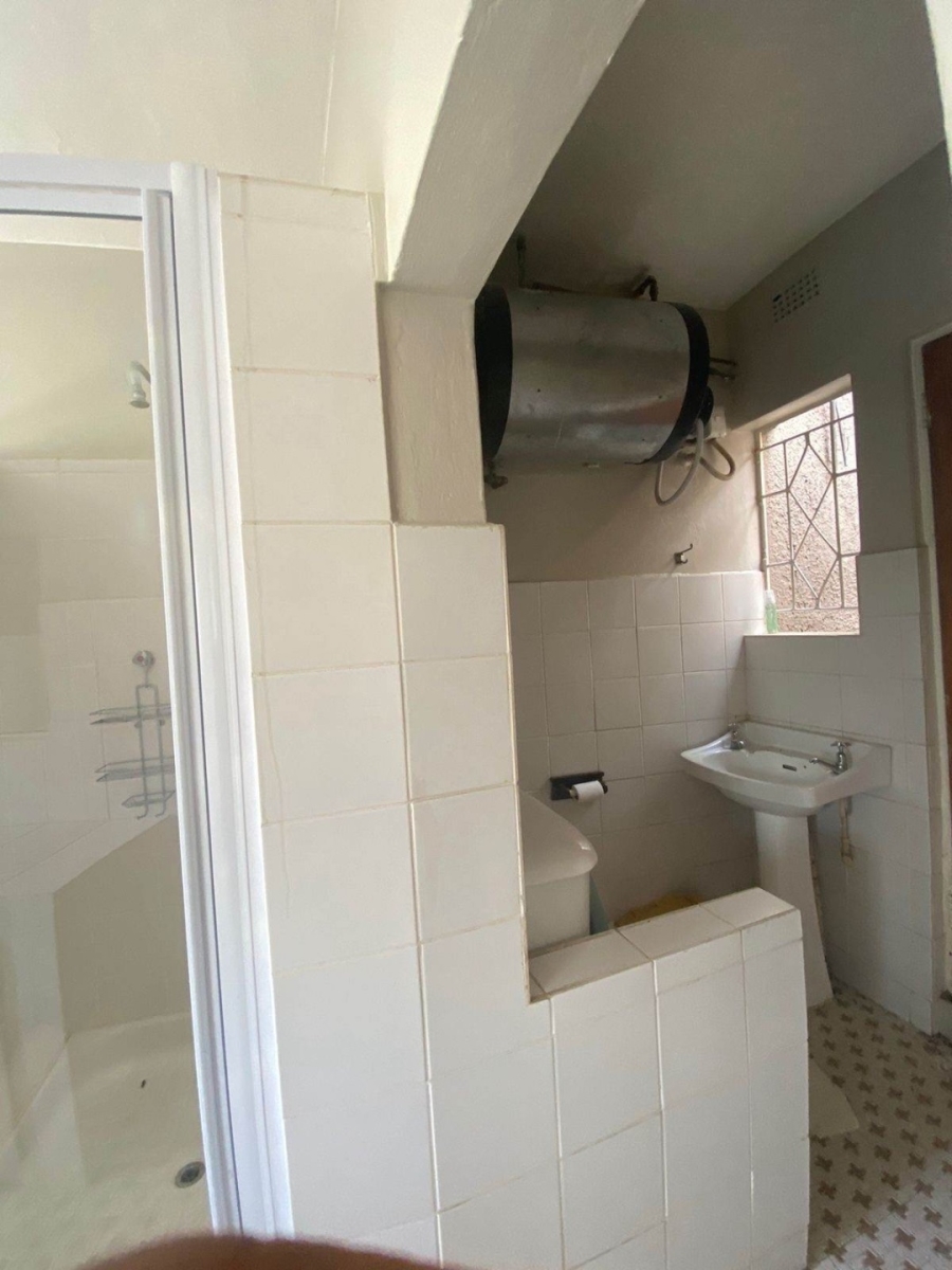 To Let 1 Bedroom Property for Rent in Auckland Park Gauteng