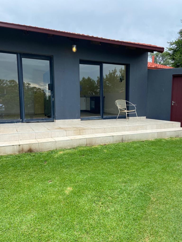 To Let 2 Bedroom Property for Rent in Rooihuiskraal Gauteng