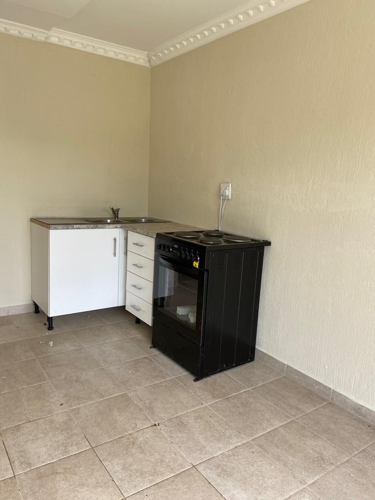 To Let 2 Bedroom Property for Rent in Rooihuiskraal Gauteng