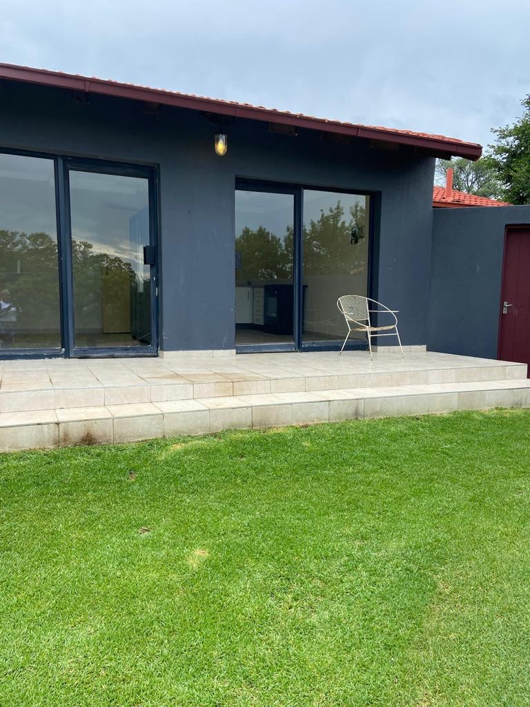 To Let 2 Bedroom Property for Rent in Rooihuiskraal Gauteng