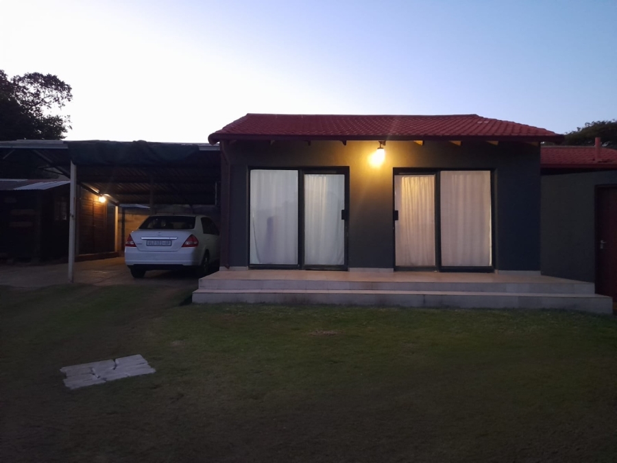 To Let 2 Bedroom Property for Rent in Rooihuiskraal Gauteng