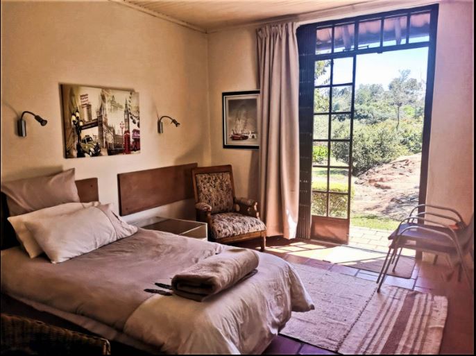 8 Bedroom Property for Sale in Glen Austin Gauteng