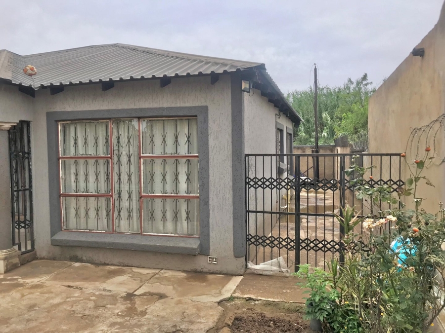 3 Bedroom Property for Sale in Soshanguve P Gauteng