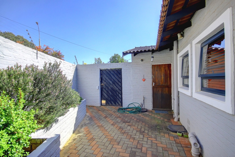 To Let 3 Bedroom Property for Rent in Allens Nek Gauteng