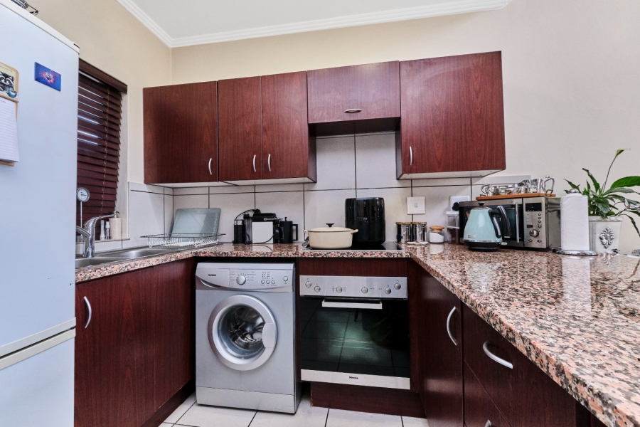 To Let 2 Bedroom Property for Rent in Jackal Creek Golf Estate Gauteng