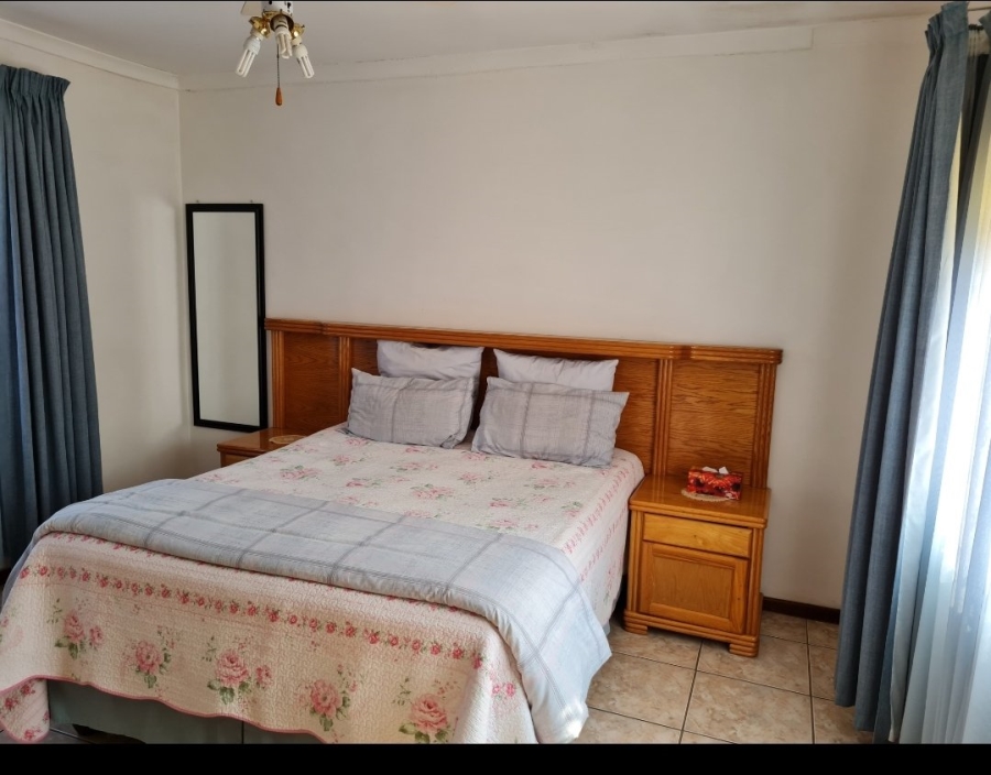 To Let 2 Bedroom Property for Rent in Laudium Gauteng