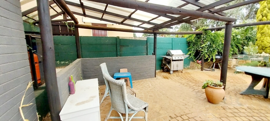 To Let  Bedroom Property for Rent in Hurlyvale Gauteng