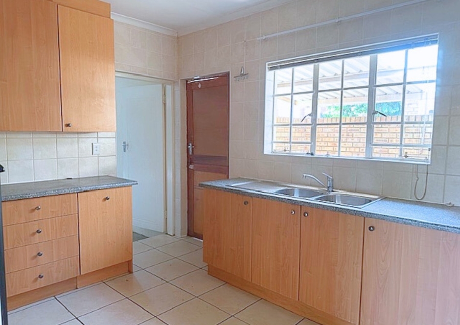 2 Bedroom Property for Sale in Wilgeheuwel Gauteng