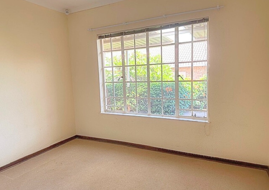 2 Bedroom Property for Sale in Wilgeheuwel Gauteng