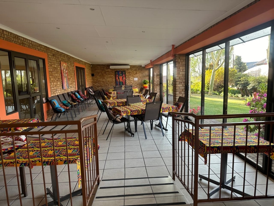 2 Bedroom Property for Sale in Wilgeheuwel Gauteng