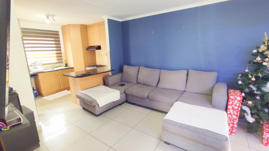 2 Bedroom Property for Sale in Heuwelsig Estate Gauteng