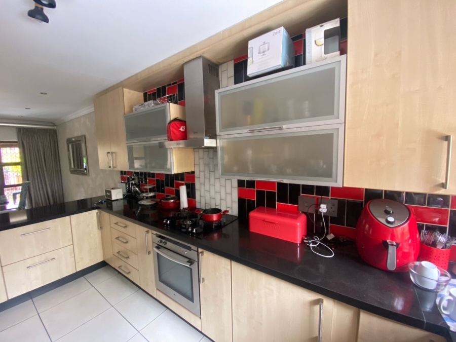 3 Bedroom Property for Sale in Vorna Valley Gauteng