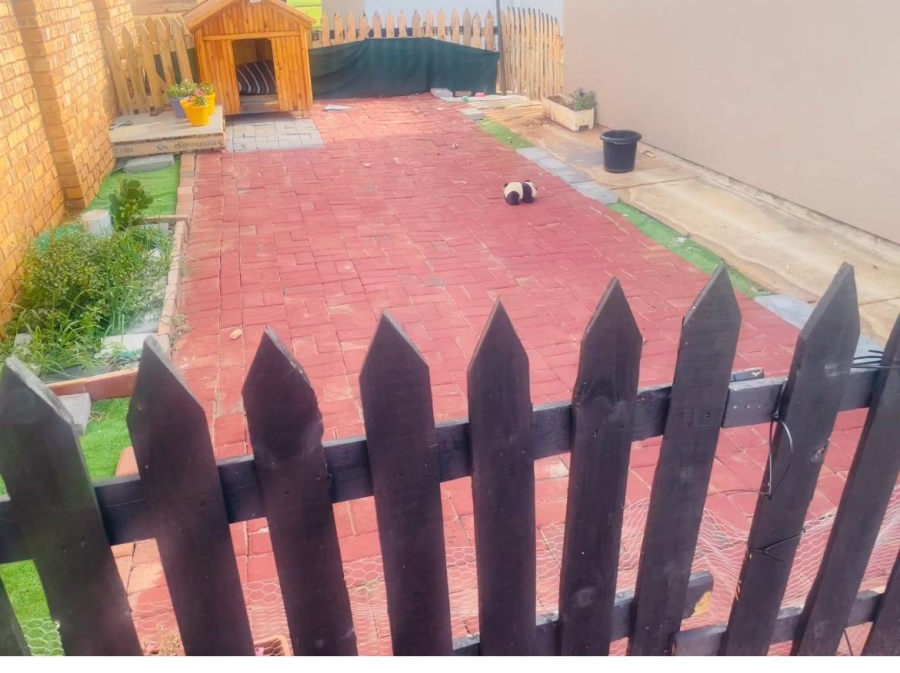 3 Bedroom Property for Sale in Daggafontein Gauteng