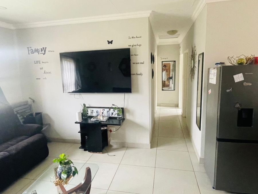 3 Bedroom Property for Sale in Daggafontein Gauteng