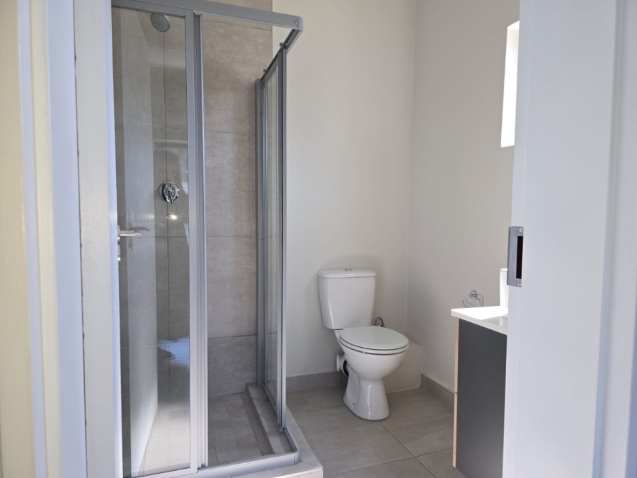 To Let 2 Bedroom Property for Rent in Glen Austin Gauteng