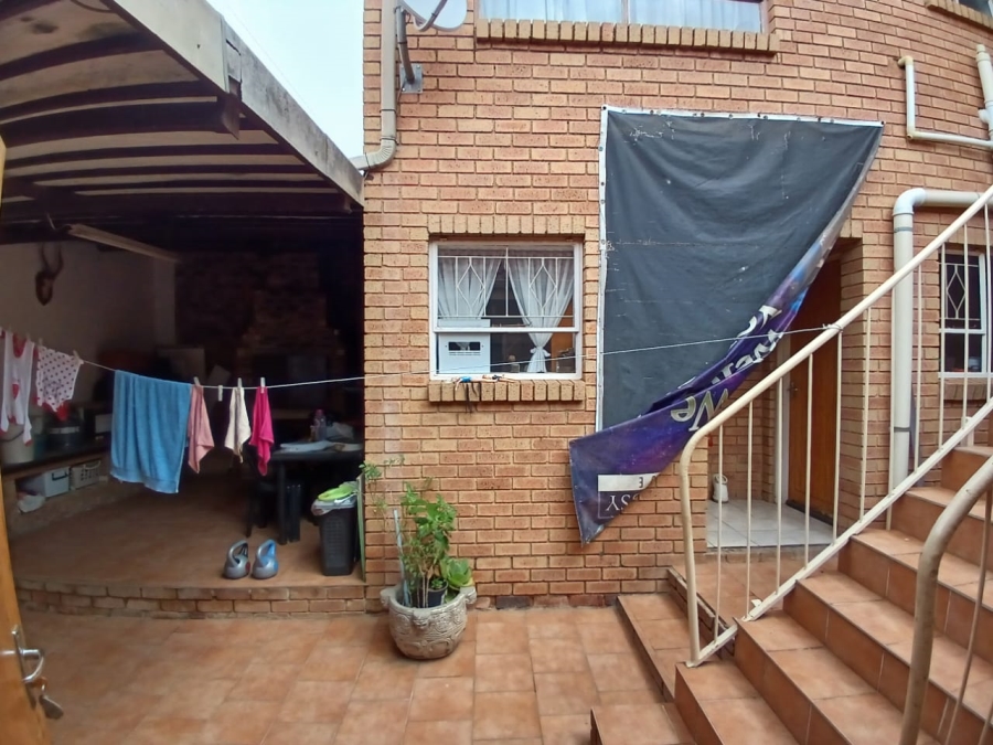 3 Bedroom Property for Sale in Rabie Ridge Gauteng