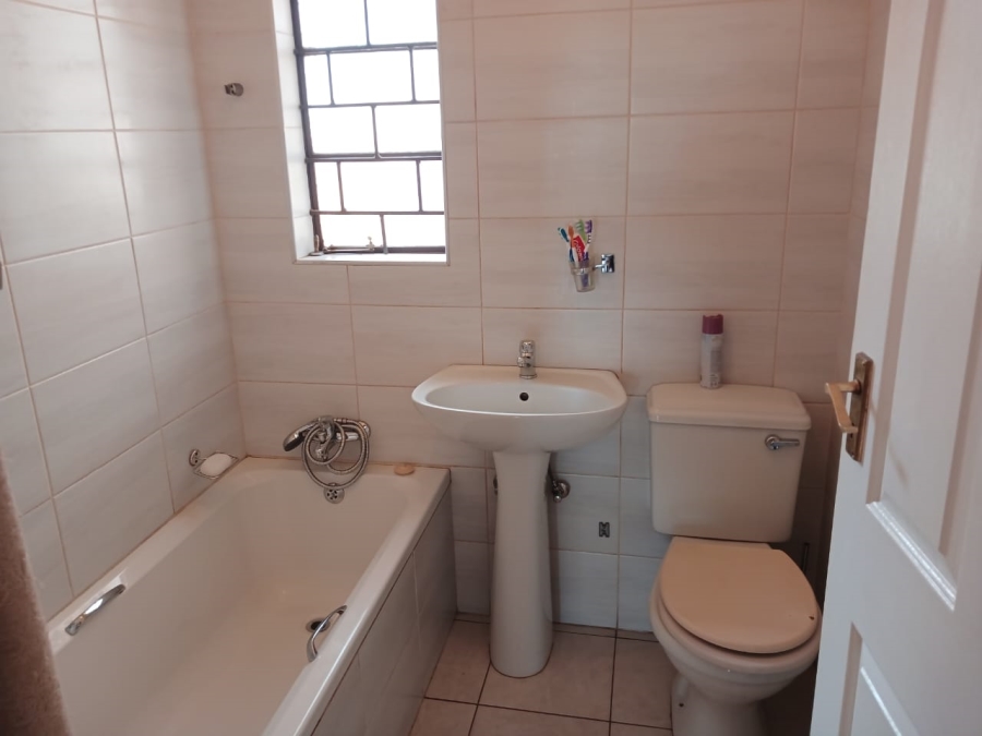 3 Bedroom Property for Sale in Rabie Ridge Gauteng