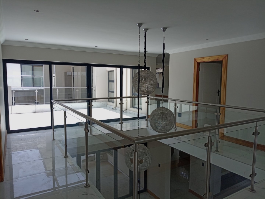 To Let 6 Bedroom Property for Rent in Willaway Gauteng