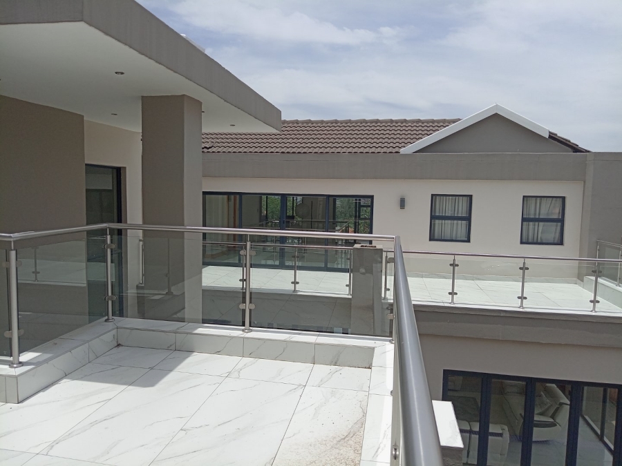 To Let 6 Bedroom Property for Rent in Willaway Gauteng