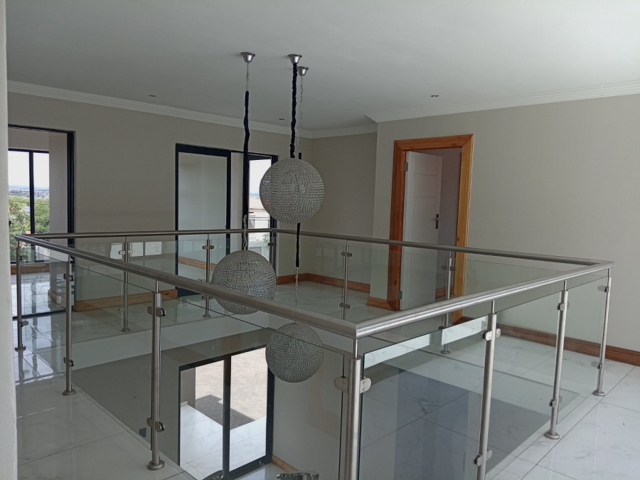 To Let 6 Bedroom Property for Rent in Willaway Gauteng