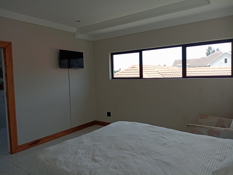 To Let 6 Bedroom Property for Rent in Willaway Gauteng