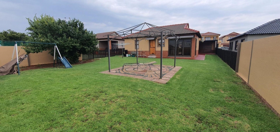 To Let 3 Bedroom Property for Rent in Meyersig Lifestyle Estate Gauteng