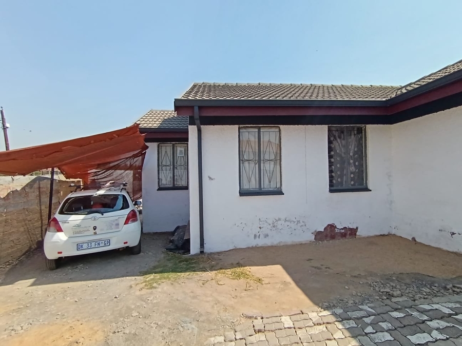 3 Bedroom Property for Sale in Birchleigh North Gauteng