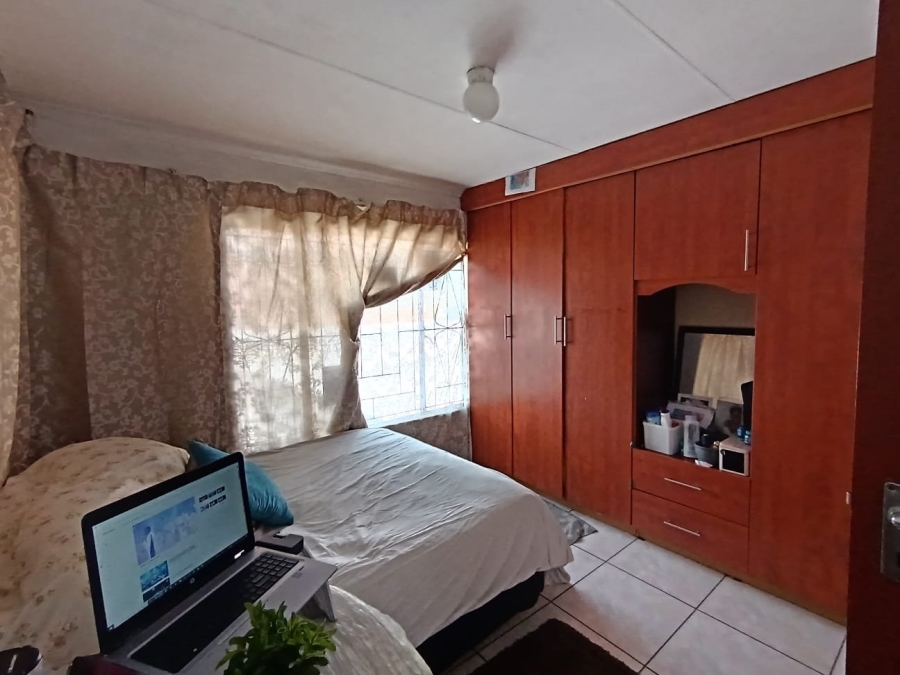 3 Bedroom Property for Sale in Birchleigh North Gauteng