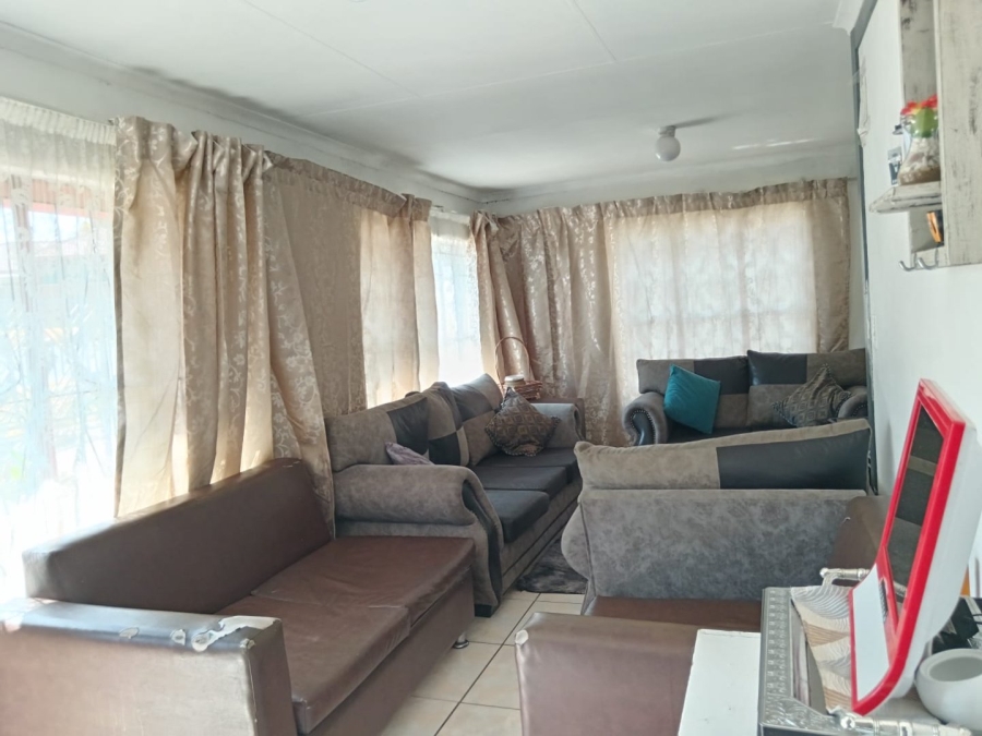 3 Bedroom Property for Sale in Birchleigh North Gauteng