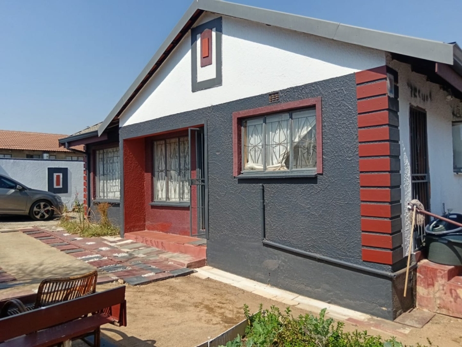 3 Bedroom Property for Sale in Birchleigh North Gauteng