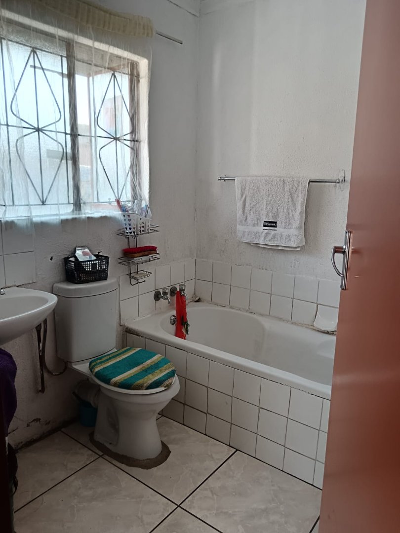 3 Bedroom Property for Sale in Birchleigh North Gauteng