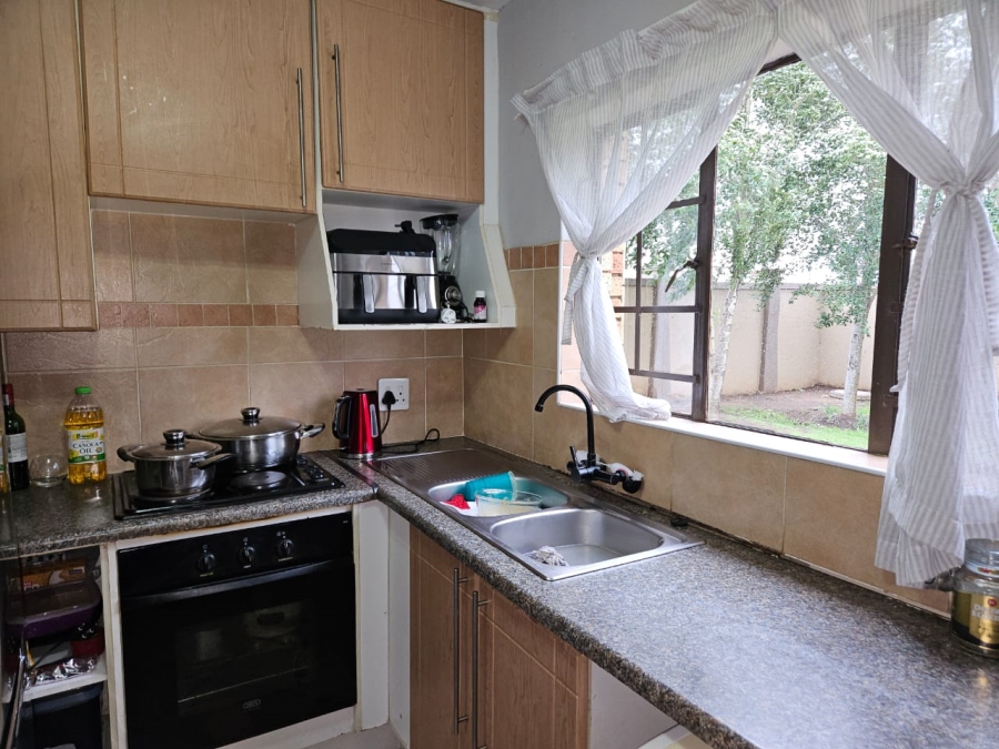 To Let 2 Bedroom Property for Rent in Eco Park Gauteng