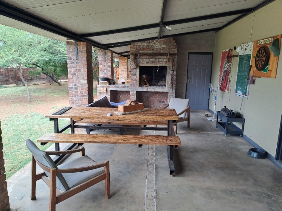 4 Bedroom Property for Sale in Kameelfontein Gauteng