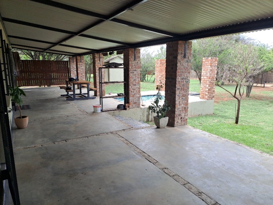 4 Bedroom Property for Sale in Kameelfontein Gauteng