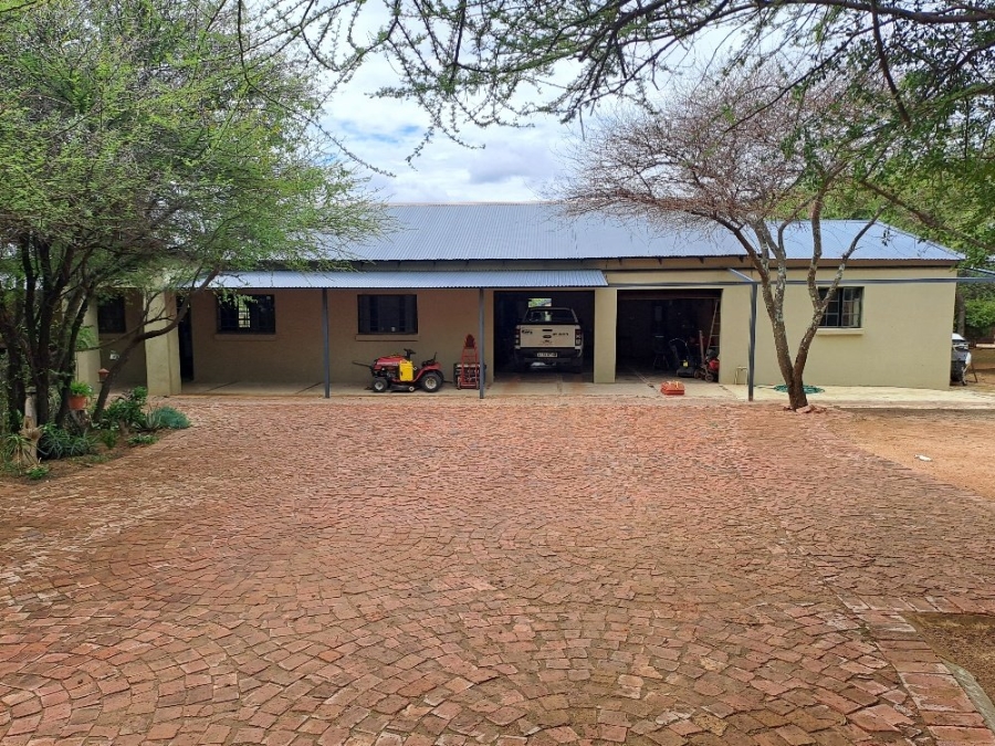 4 Bedroom Property for Sale in Kameelfontein Gauteng